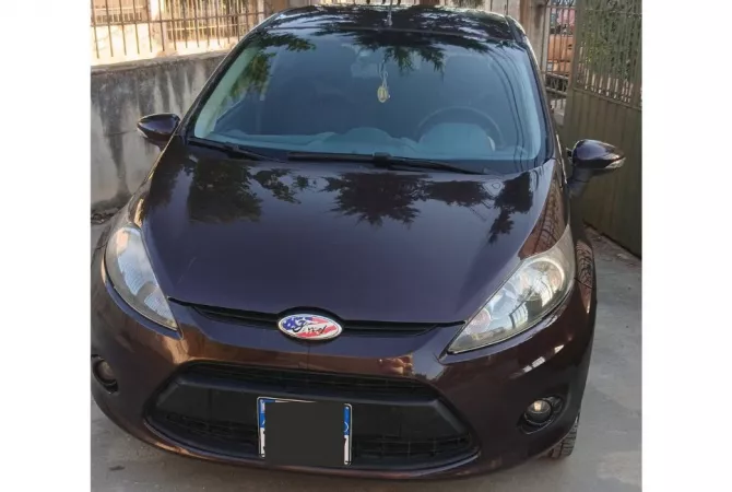 Auto in Vendita a Tirana - 330,000 Leke