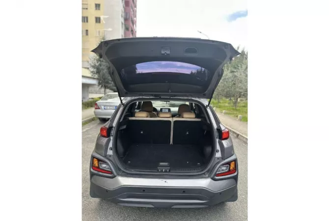 Auto in Vendita a Tirana - 12,500 Euro