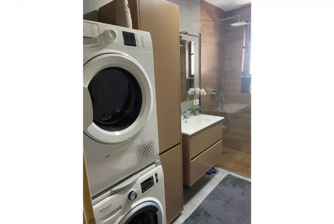 Shtepi ne shitje Apartament ne Tirane, 1+1, Mobilimi E mobiluar, Pagesa 155,000  Euro.