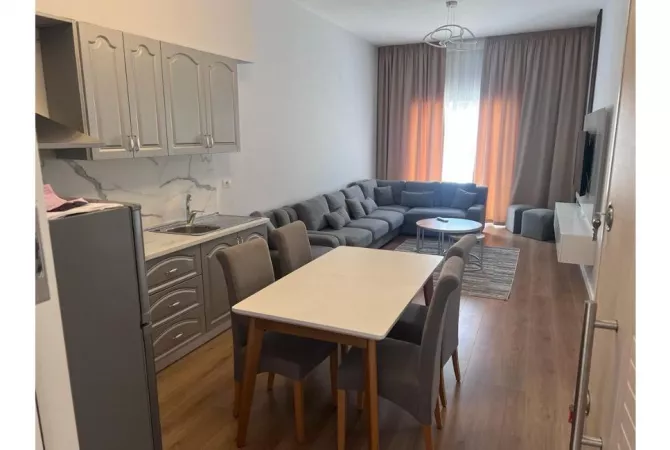Jepet me qira apartament 2+1 në Fresk
