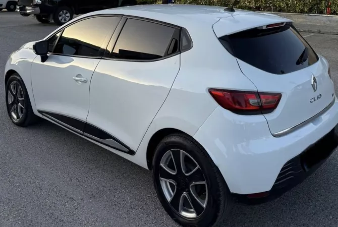 Cars for sale in Tirana, Renault, 2014 Diesel,Kambio Manual Payment 4,599  Euro.