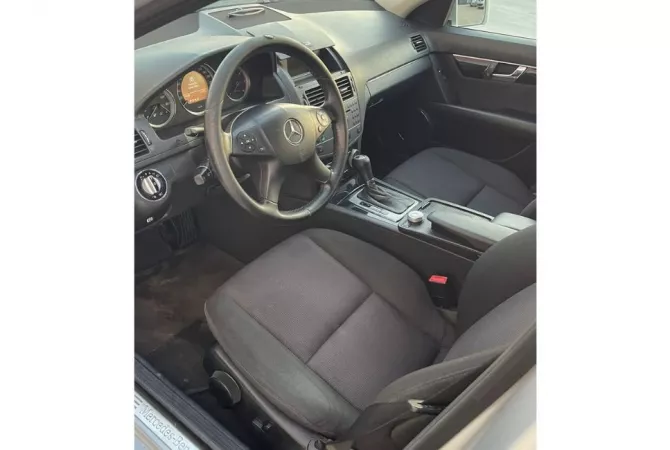 Auto in Vendita a Tirana - 5,200 Euro