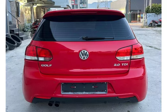 Auto in Vendita a Tirana - 6,900 Euro