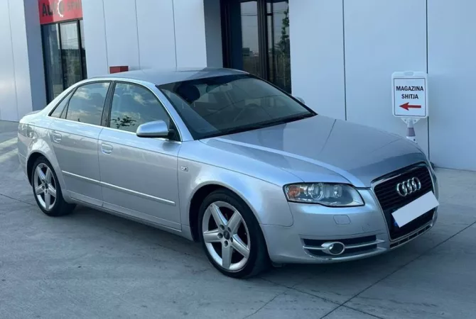 Auto in Vendita a Tirana - 4,200 Euro