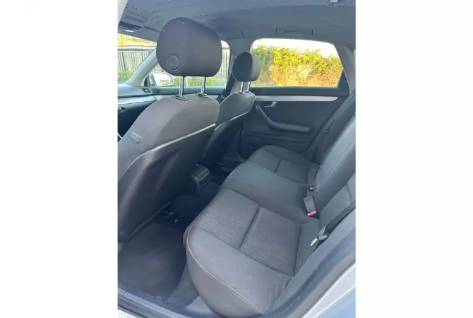 Auto in Vendita a Tirana, Audi, 2005 Diesel,Kambio Automatik Pagamento 4,200  Euro.