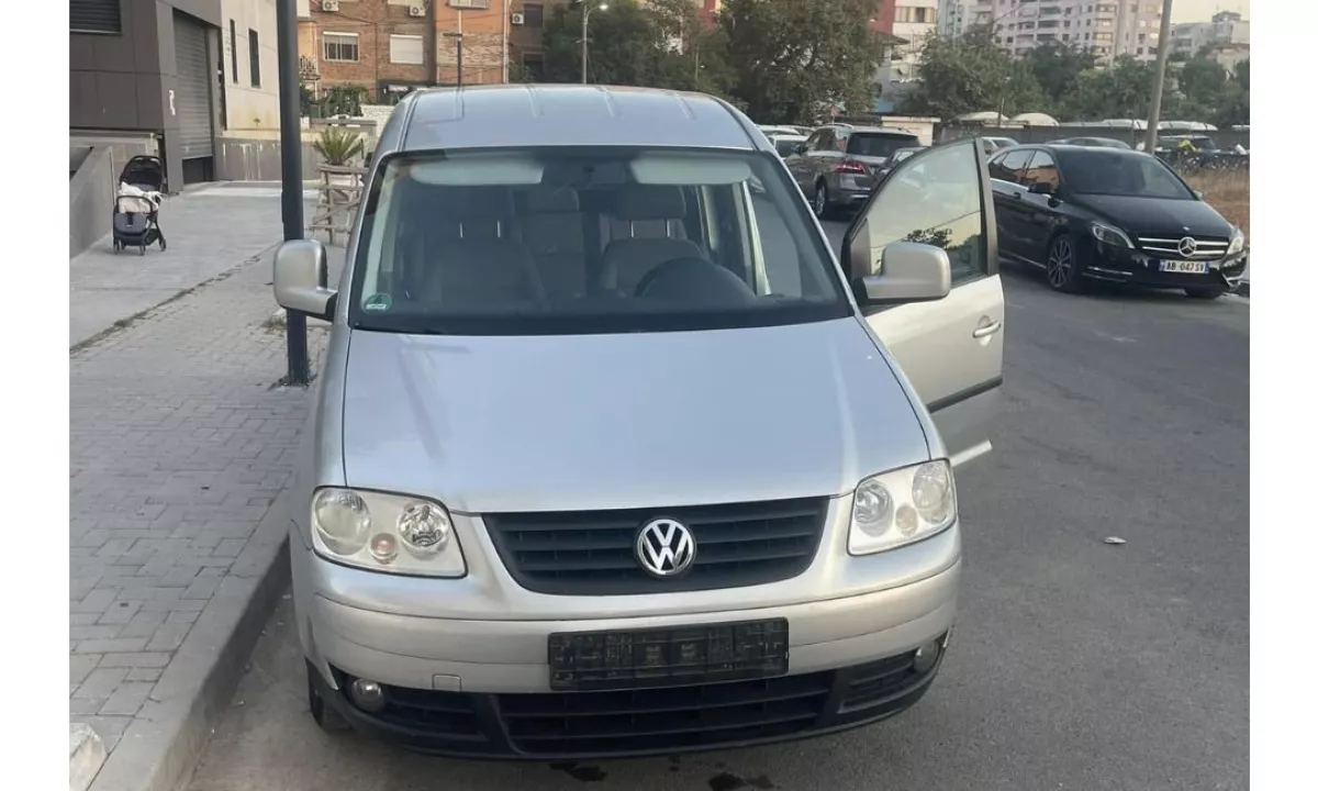 Auto in Vendita a Tirana, Volkswagen, 2008 Diesel,Kambio Manual Pagamento 6,000  Euro.