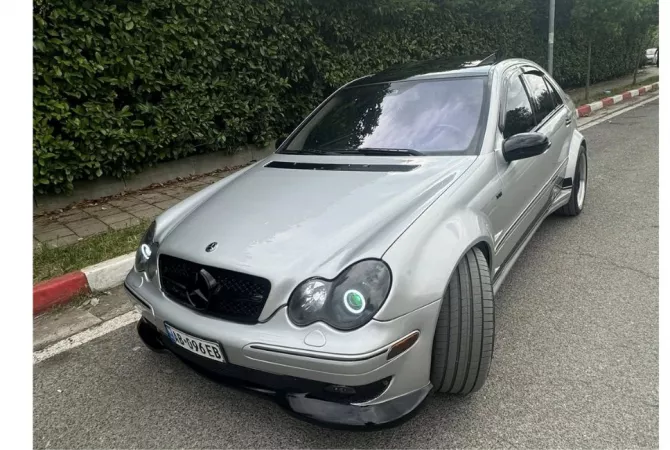 Auto in Vendita a Tirana - 7,000 Euro
