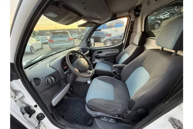 Auto in Vendita a Tirana - 4,999 Euro