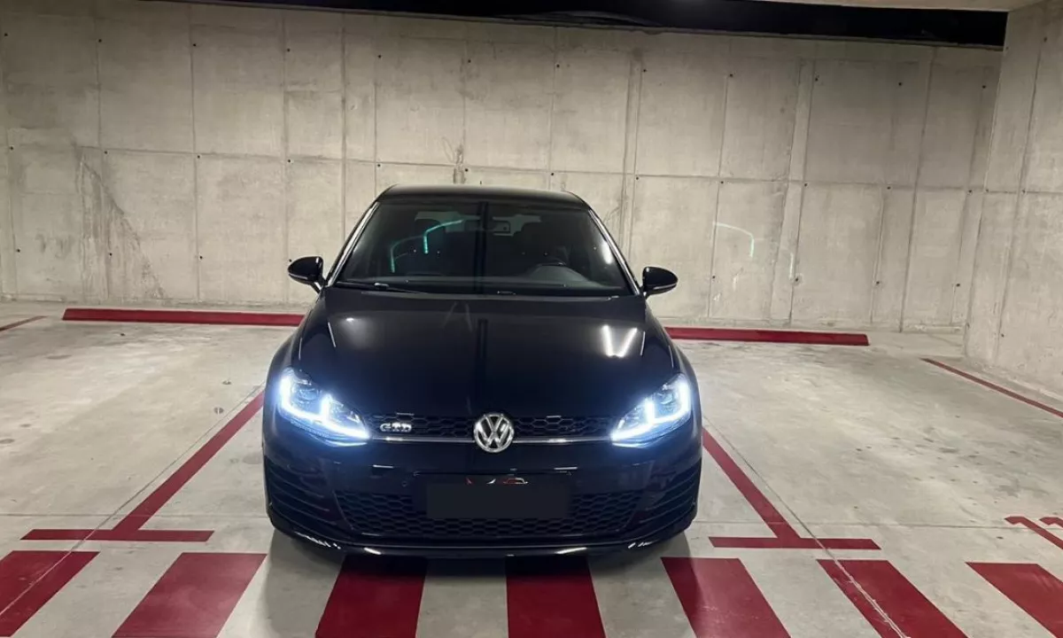Makine me qera ne Rinas Tirane-Volkswagen Golf 7 GTD duke filluar nga 40 Euro dita