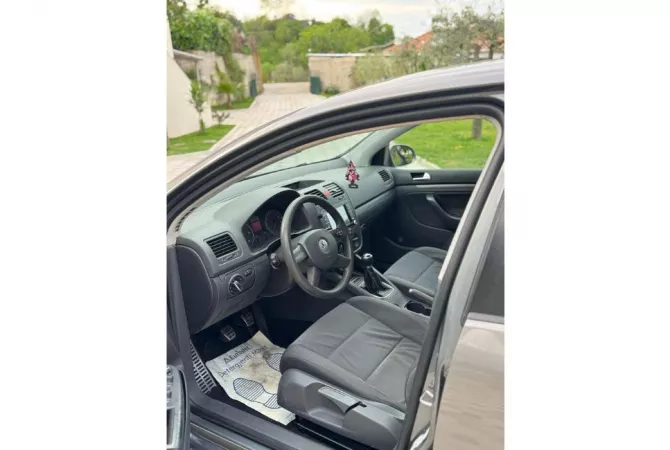 Auto in Vendita a Tirana - 4,000 Euro