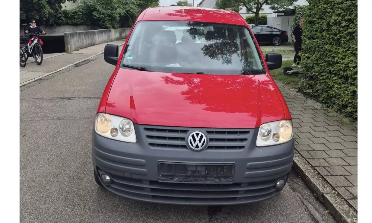Auto in Vendita a Tirana, Volkswagen, 2008 Benzine,Kambio Automatik Pagamento 4,500  Euro.