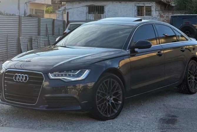 Auto in Vendita a Tirana - 9,999 Euro