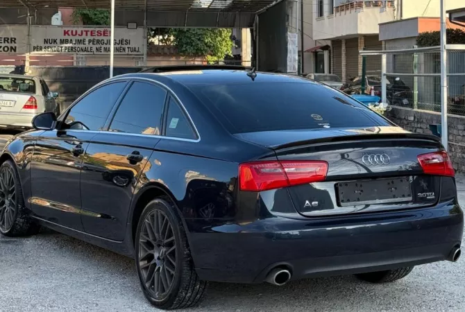 Auto in Vendita a Tirana - 9,999 Euro