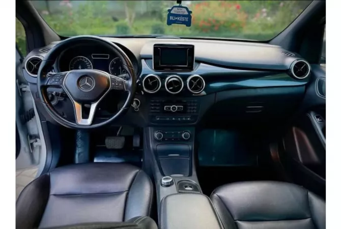 Auto in Vendita a Tirana, Mercedes-Benz, 2014 Diesel,Kambio Automatik Pagamento 9,000  Euro.