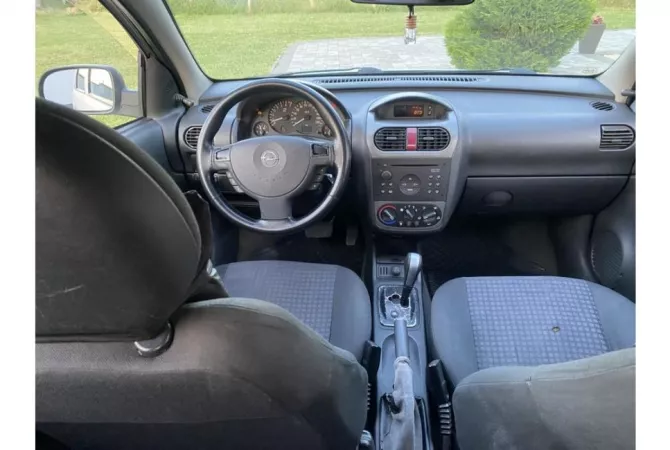 Auto in Vendita a Tirana - 3,800 Euro