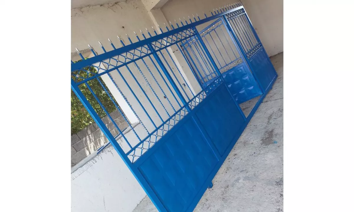 Shitet Porta – Super Gjendje 