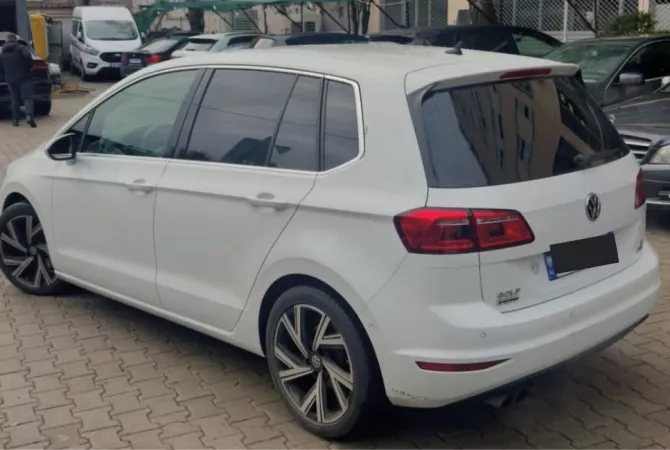 Golf 7 me qera duke filluar nga 50 euro dita