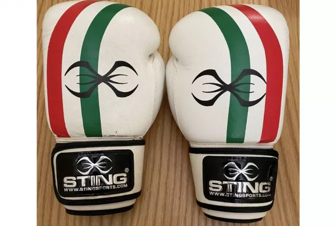 Different articles a Tirana - 9,000 Leke