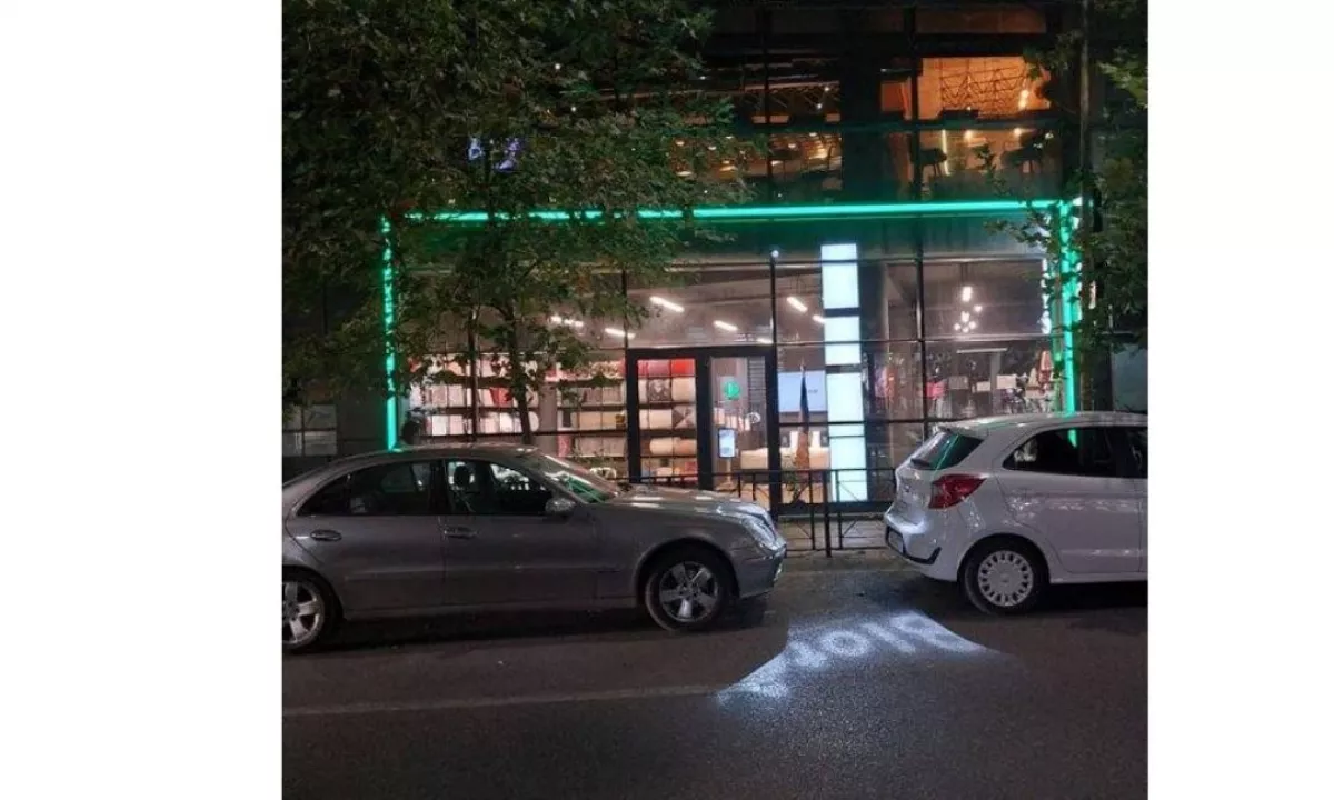 Jepet me Qira Ambient Biznesi – Prane Qendres Kristal