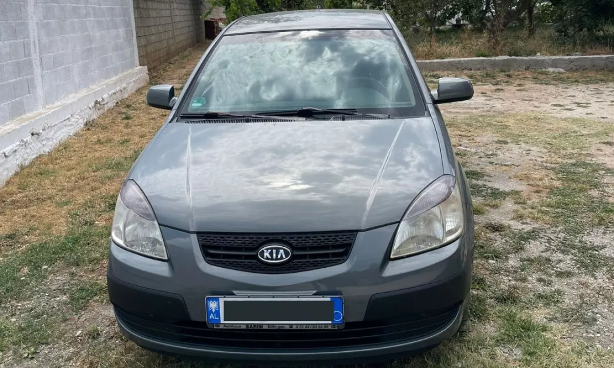 Auto in Vendita a Tirana, KIA, 2007 Diesel,Kambio Automatik Pagamento 3,000  Euro.
