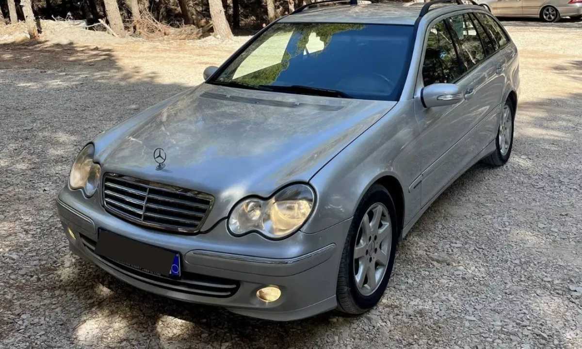 Auto in Vendita a Fier, Mercedes-Benz, 2007 Diesel,Kambio Automatik Pagamento 420,000  Leke.