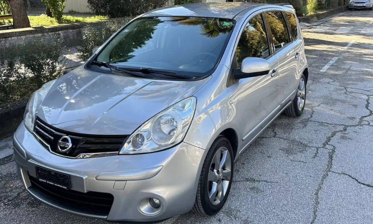 Auto in Vendita a Tirana, Nissan, 2012 Diesel,Kambio Automatik Pagamento 4,600  Euro.