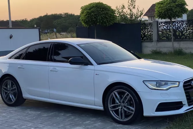 Auto in Vendita a Tirana - 14,500 Euro