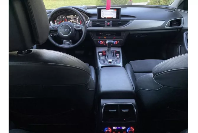 Auto in Vendita a Tirana - 14,500 Euro