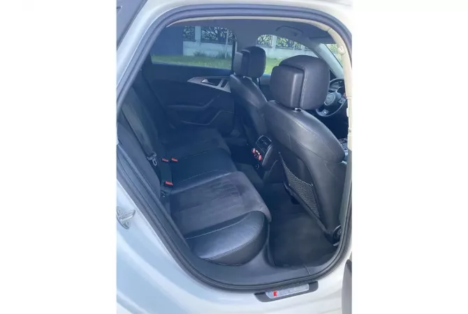 Auto in Vendita a Tirana, Audi, 2014 Diesel,Kambio Automatik Pagamento 14,500  Euro.