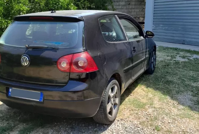 Auto in Vendita a Tirana - 1,999 Euro