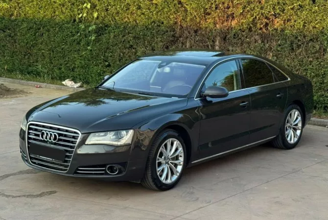 Auto in Vendita a Tirana - 15,500 Euro