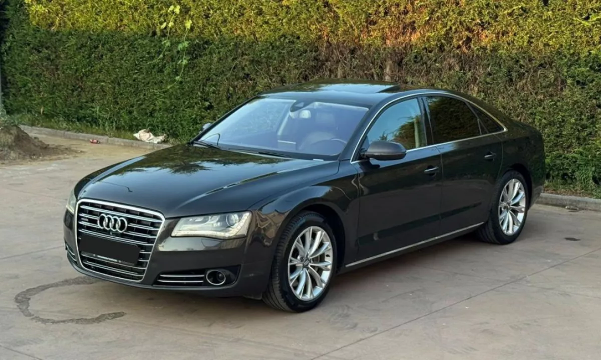 Auto in Vendita a Tirana, Audi, 2013 Diesel,Kambio Automatik Pagamento 15,500  Euro.