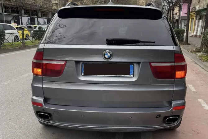 Auto in Vendita a Tirana - 8,800 Euro