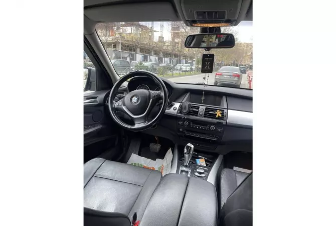 Auto in Vendita a Tirana - 8,800 Euro