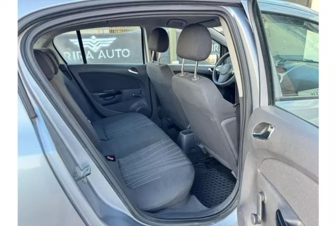 Auto in Vendita a Tirana - 2,800 Euro