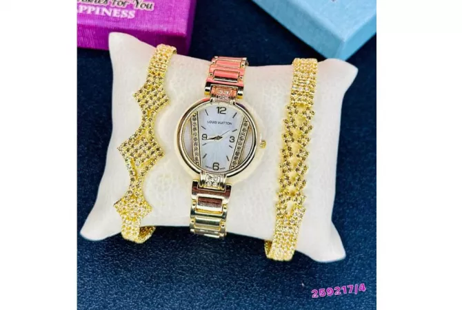 Veshje dhe Aksesor per te Rritur ne Tirane - 25 Euro