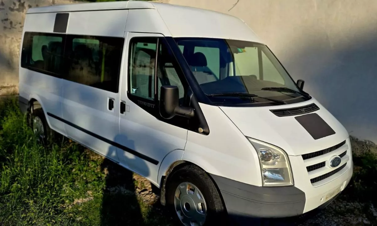 Auto in Vendita a Tirana, Ford, 2010 Diesel,Kambio Manual Pagamento 9,900  Euro.