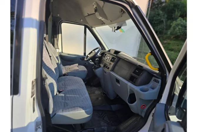 Auto in Vendita a Tirana, Ford, 2010 Diesel,Kambio Manual Pagamento 9,900  Euro.