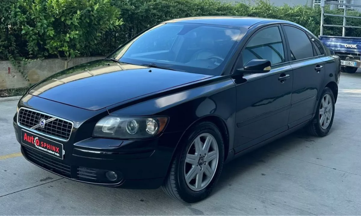 Auto in Vendita a Tirana, Volvo, 2005 Diesel,Kambio Automatik Pagamento 3,200  Euro.