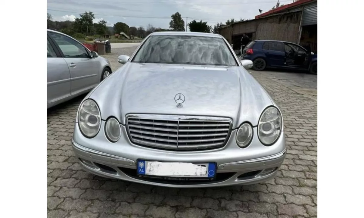Auto in Vendita a Tirana, Mercedes-Benz, 2005 Diesel,Kambio Automatik Pagamento 4,500  Euro.