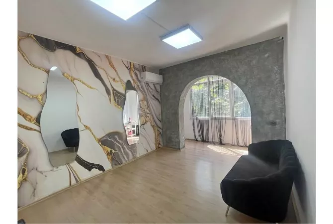 Jepet me qira ambient 2+1 te 21 Dhjetori