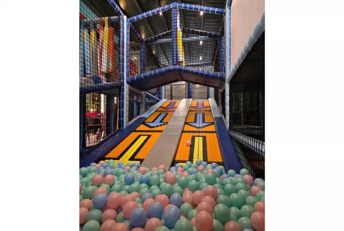 Pajisje biznesi ne shitje ne Tirane - 300,000 Leke