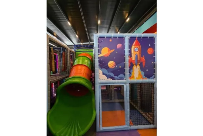 Pajisje biznesi ne shitje ne Tirane - 300,000 Leke