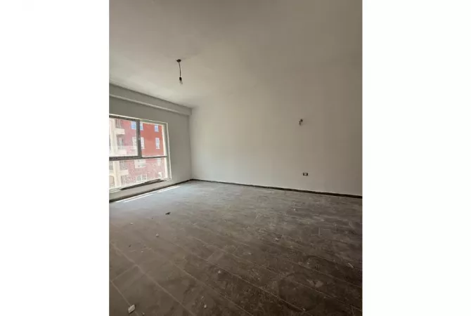 Business Property for Rent 3+1 in Tirana - 450 Euro