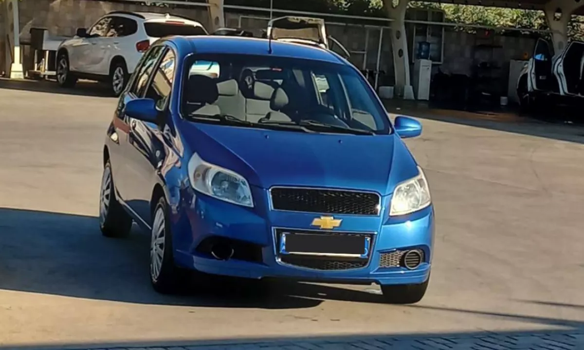 Auto in Vendita a Kavaja, Chevrolet, 2008 Benzine,Kambio Automatik Pagamento 300,000  Leke.