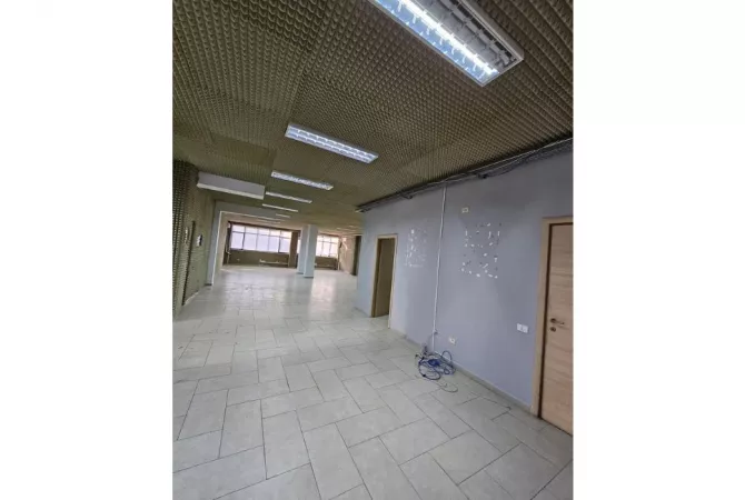 Business Property for Rent 3+1 in Tirana - 3,000 Euro