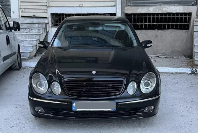 Auto in Vendita a Fier - 3,000 Euro