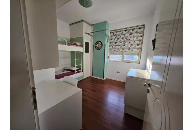 Shtepi me qera Apartament ne Tirane, 2+1, Mobilimi E mobiluar, Pagesa 600  Euro.