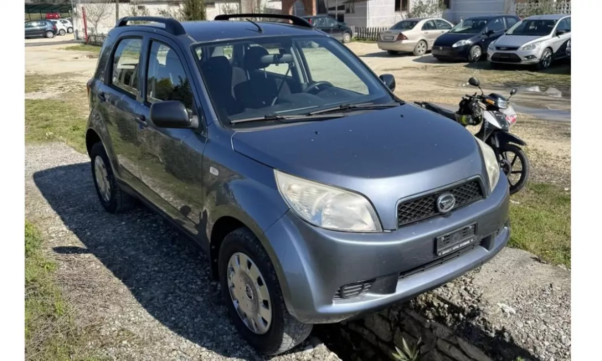 Auto in Vendita a Tirana, Daihatsu, 2007 Diesel,Kambio Automatik Pagamento 5,400  Euro.