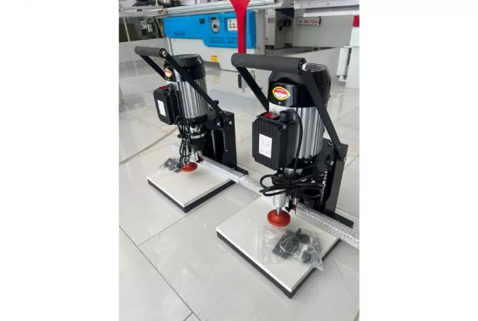 Working Tools in Tirana - 370 Euro